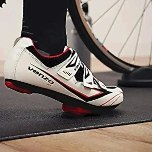 CyclingDeal Bike Mat 30" x 60" Soft - Picture 3 of 5